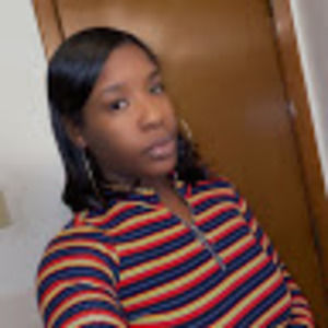 Meet your Posher, Alexis